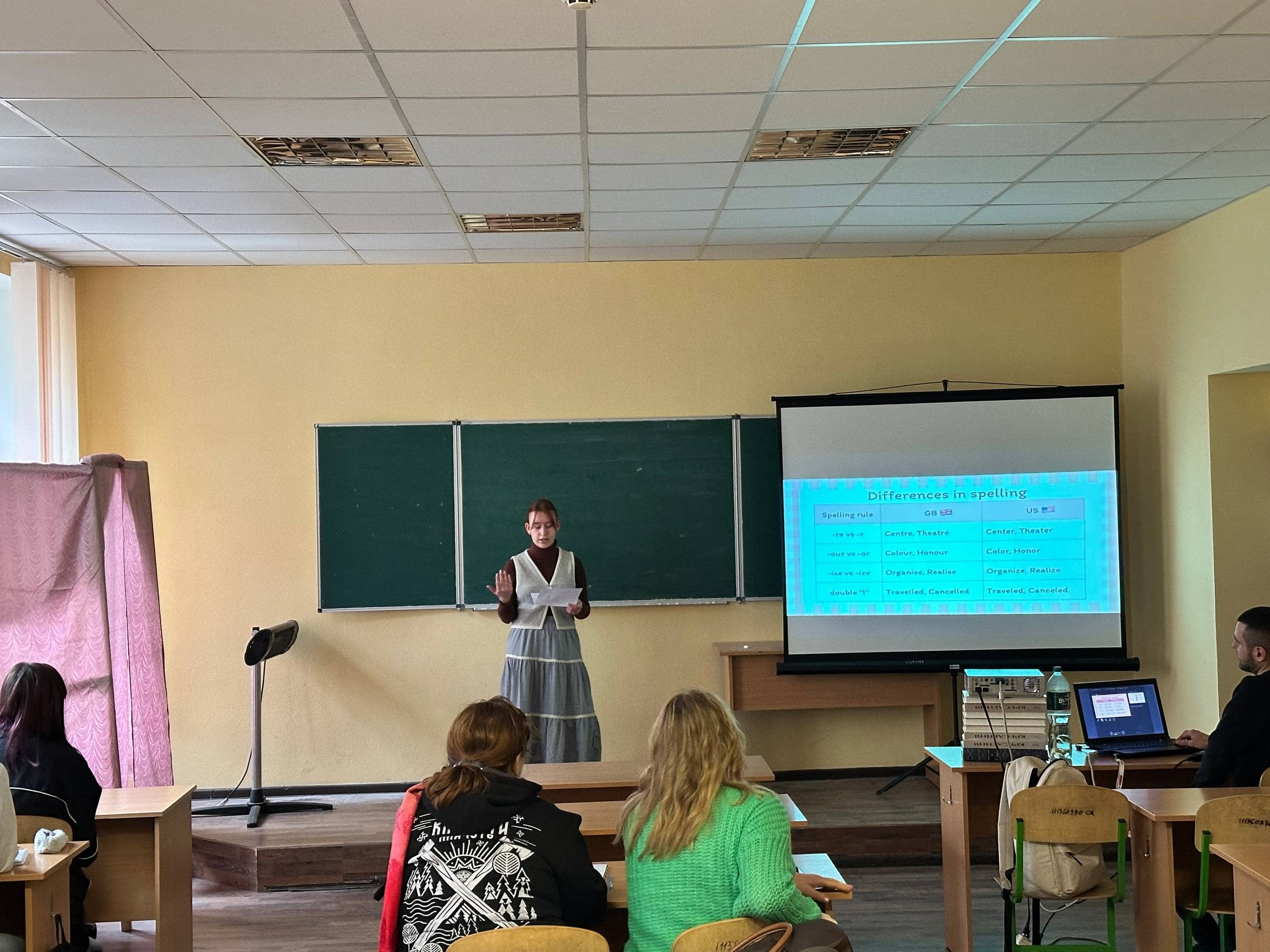 До Дня англійської мови в ОМФК