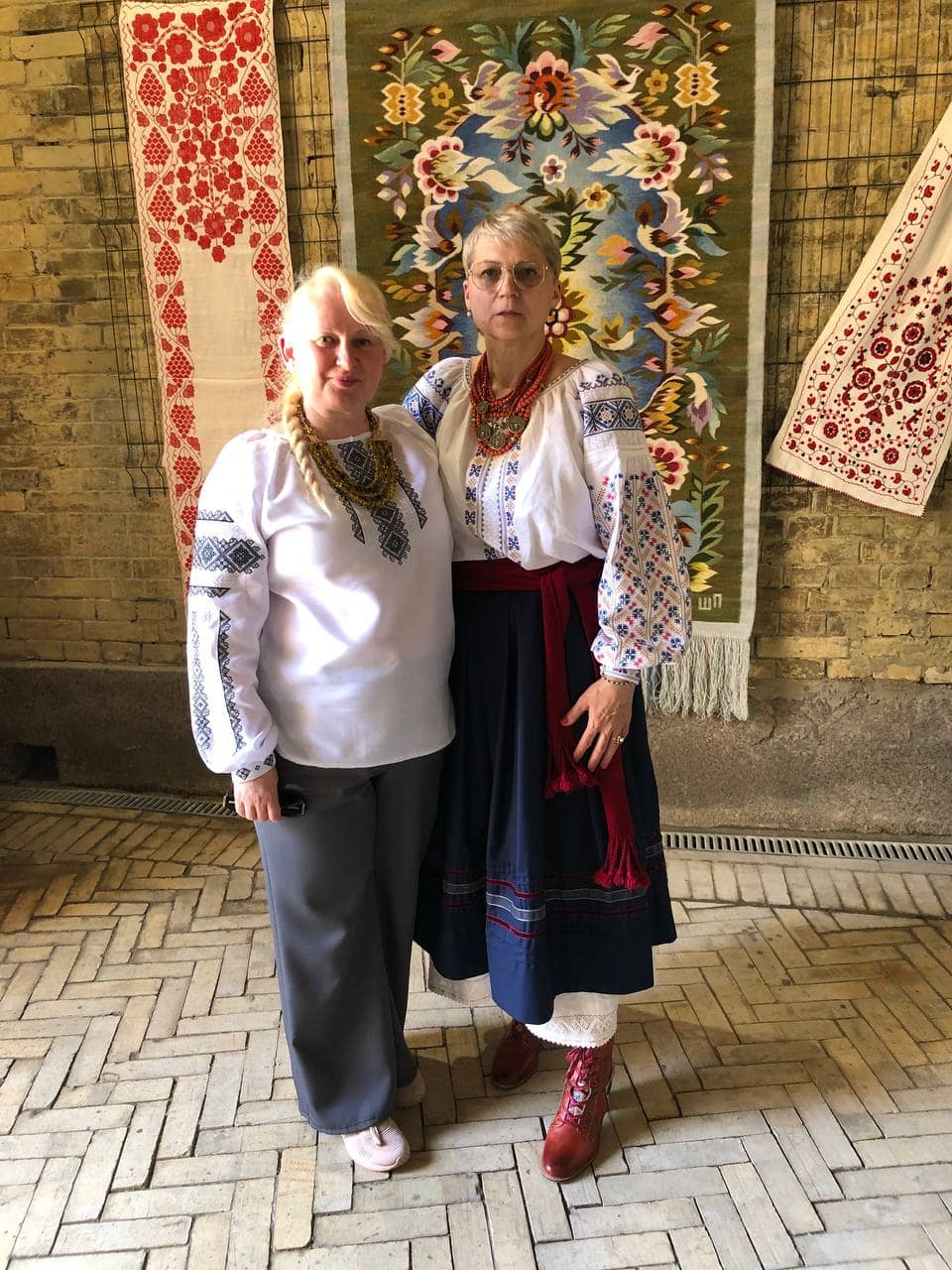 Оновлена, єдина, цілісна, соборна і непереможна Україна