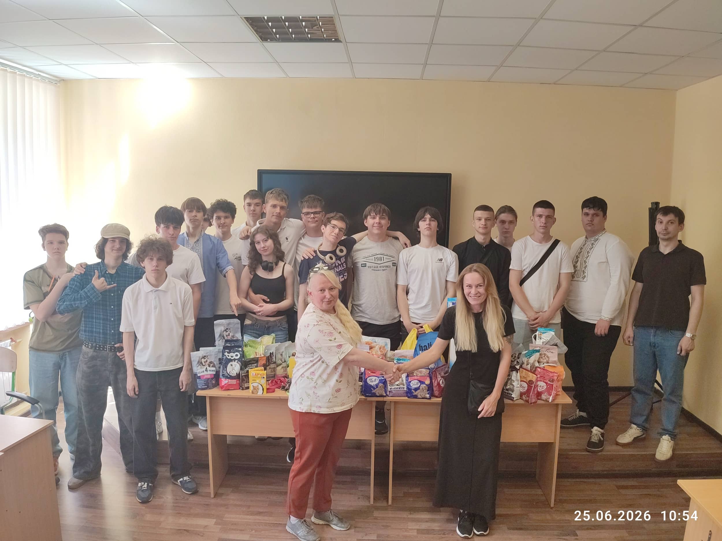 Відбулася зустріч з Лалою Тарапакіною, лідеркою БФ «12 вартових»
